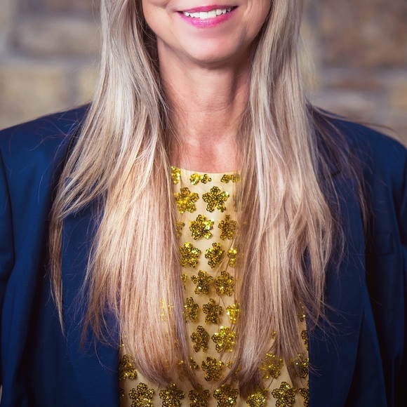 NEW: SEQUIN TOP - Picture 3 of 9